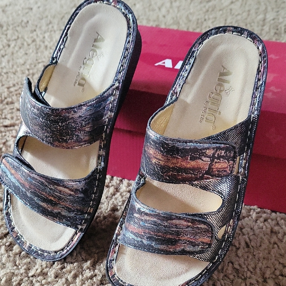 New!!! Alegria Women's Camille Mules